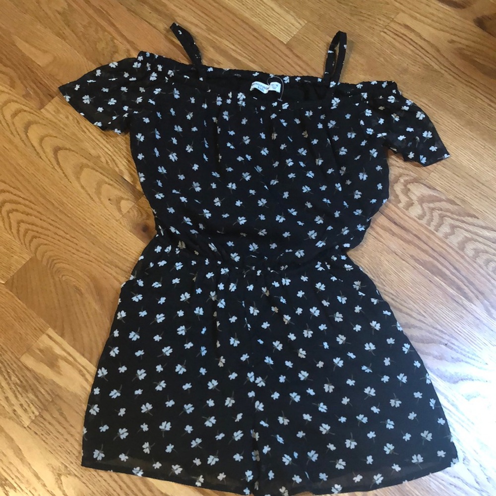 Abercrombie kids shorts romper